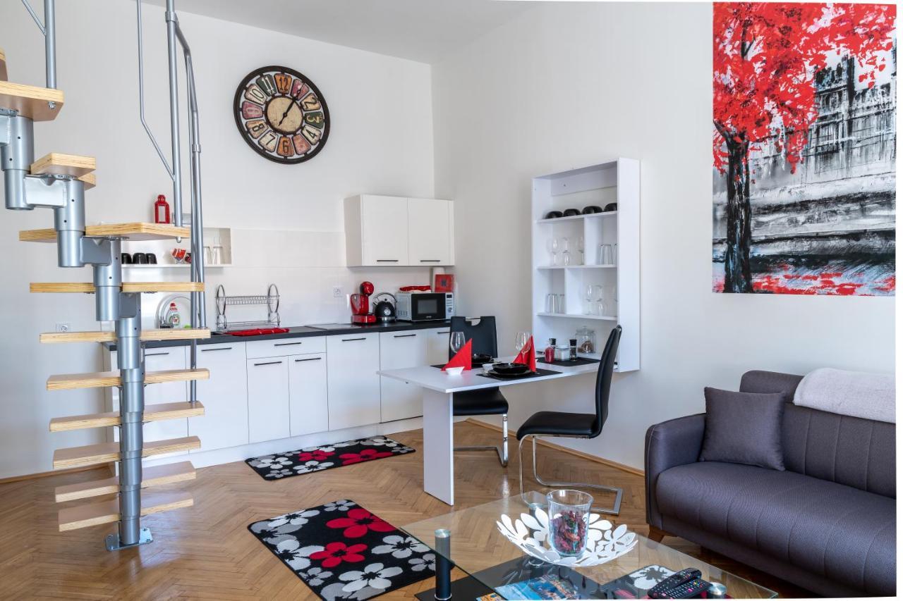 Appartement Biztos Kucko à Szeged Extérieur photo